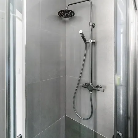 Lumina Next To Rondo Onz Βαρσοβία