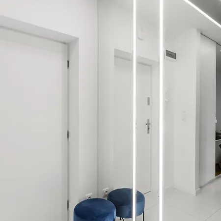 Lumina Next To Rondo Onz *