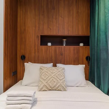 Lumina Next To Rondo Onz * Warschau