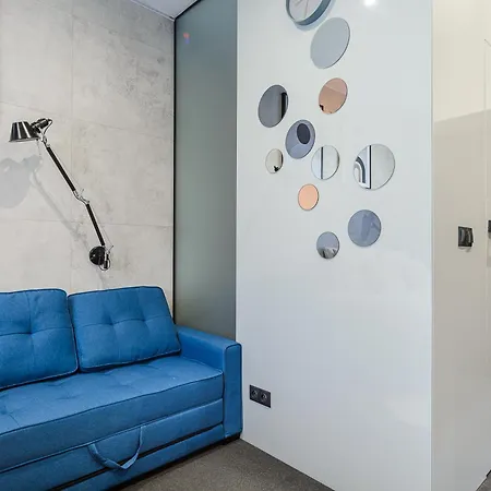 Lumina Next To Rondo Onz