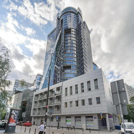 Lumina Next To Rondo Onz Βαρσοβία