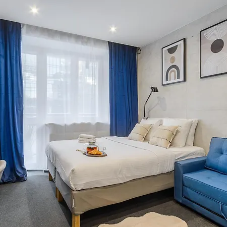 Lumina Next To Rondo Onz *