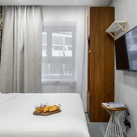 Lumina Next To Rondo Onz ורשה